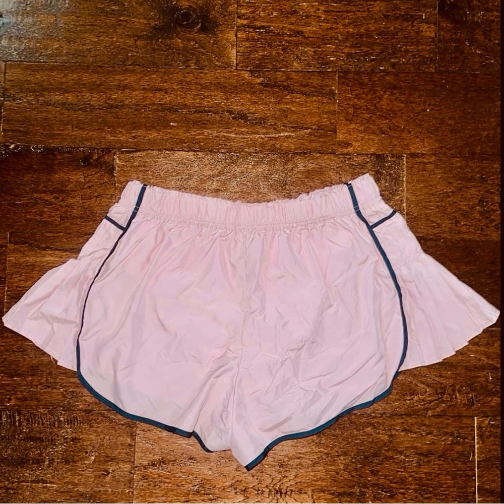 FP Movement-Easy Tiger Shorts Pink- size Medium-NWOT - Picture 4 of 7